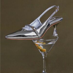 Larroudé Ines Pump In Silver Specchio